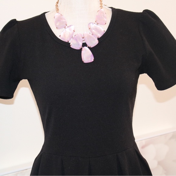 RARE Kendra Scott Lilac Necklace ROSE GOLD. - Picture 2 of 8